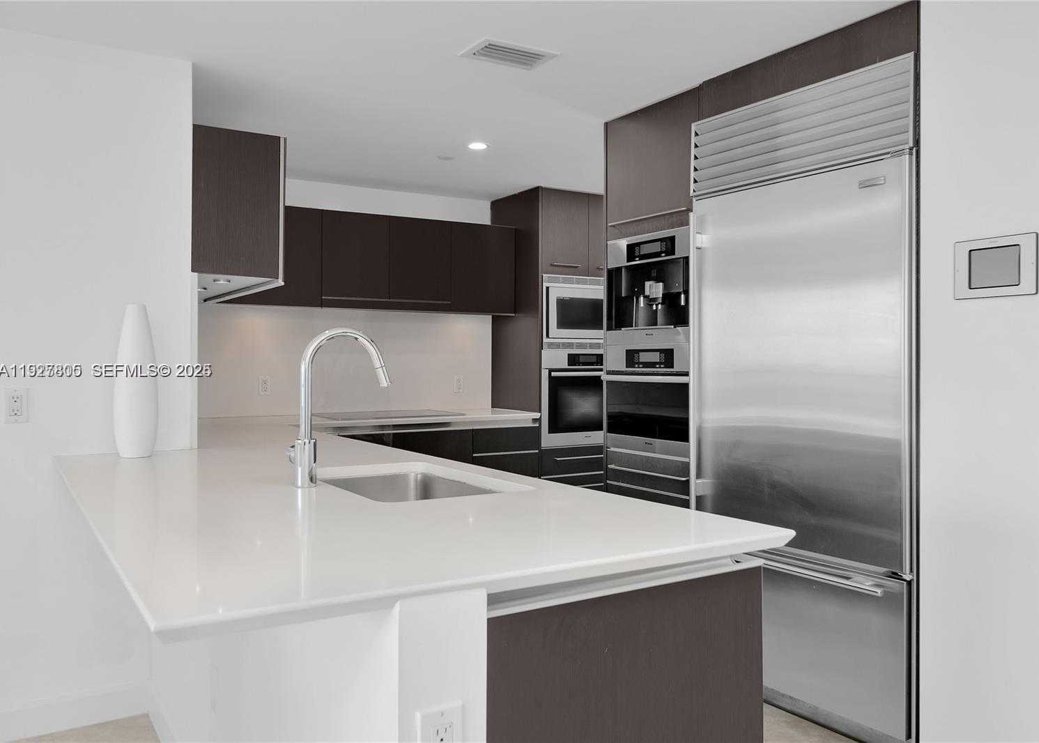 Small Image of 17001 COLLINS AVE #3002, Sunny Isles Beach Number 5