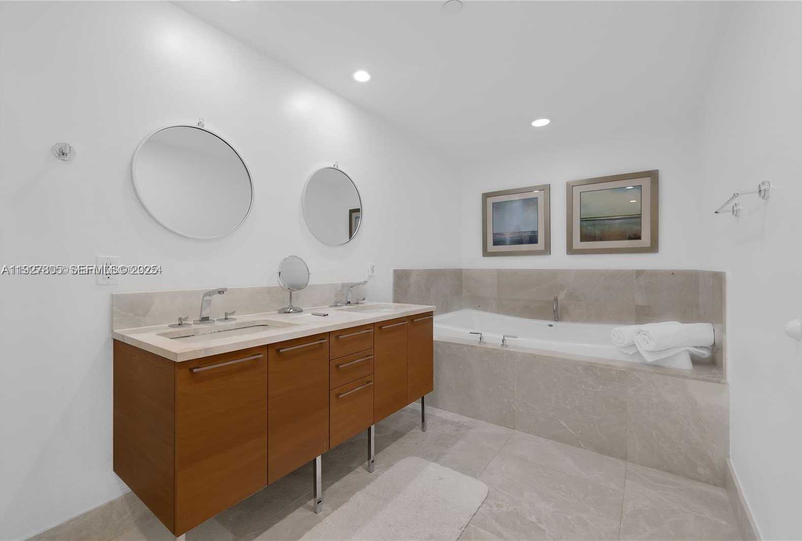 Small Image of 17001 COLLINS AVE #3002, Sunny Isles Beach Number 8