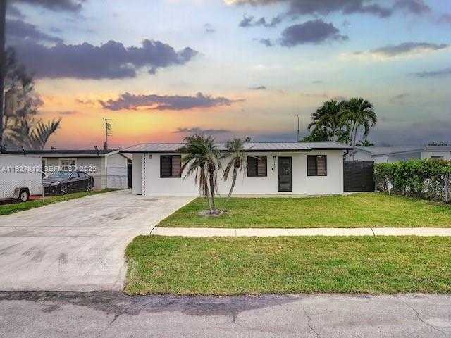 Small Image of 7881 HOPE ST, Hollywood Number 2