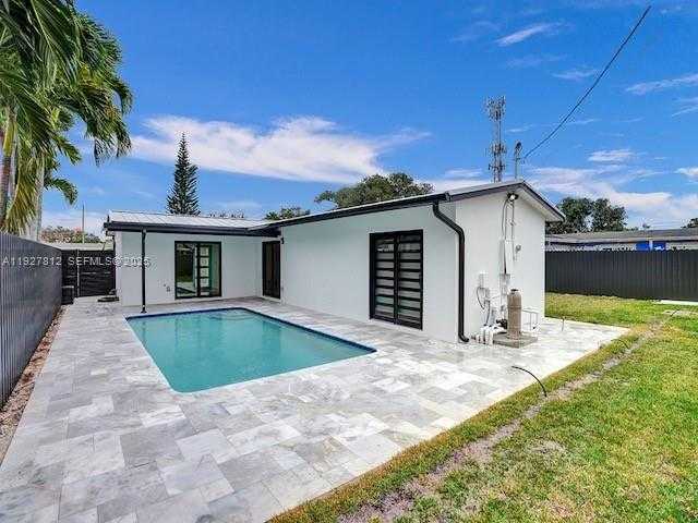 Small Image of 7881 HOPE ST, Hollywood Number 31