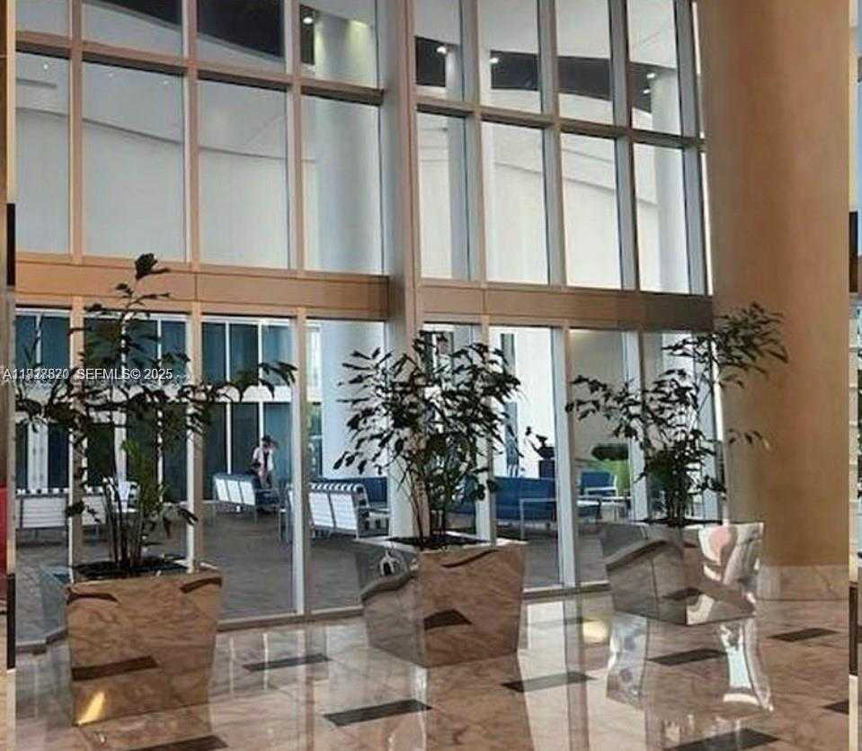 Small Image of 185 SOUTH WEST 7TH ST #1406, Miami Number 28