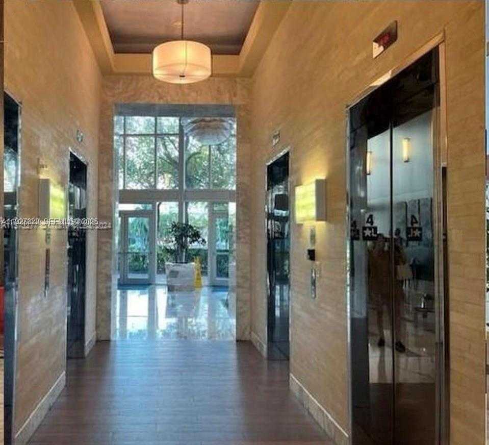 Small Image of 185 SOUTH WEST 7TH ST #1406, Miami Number 31