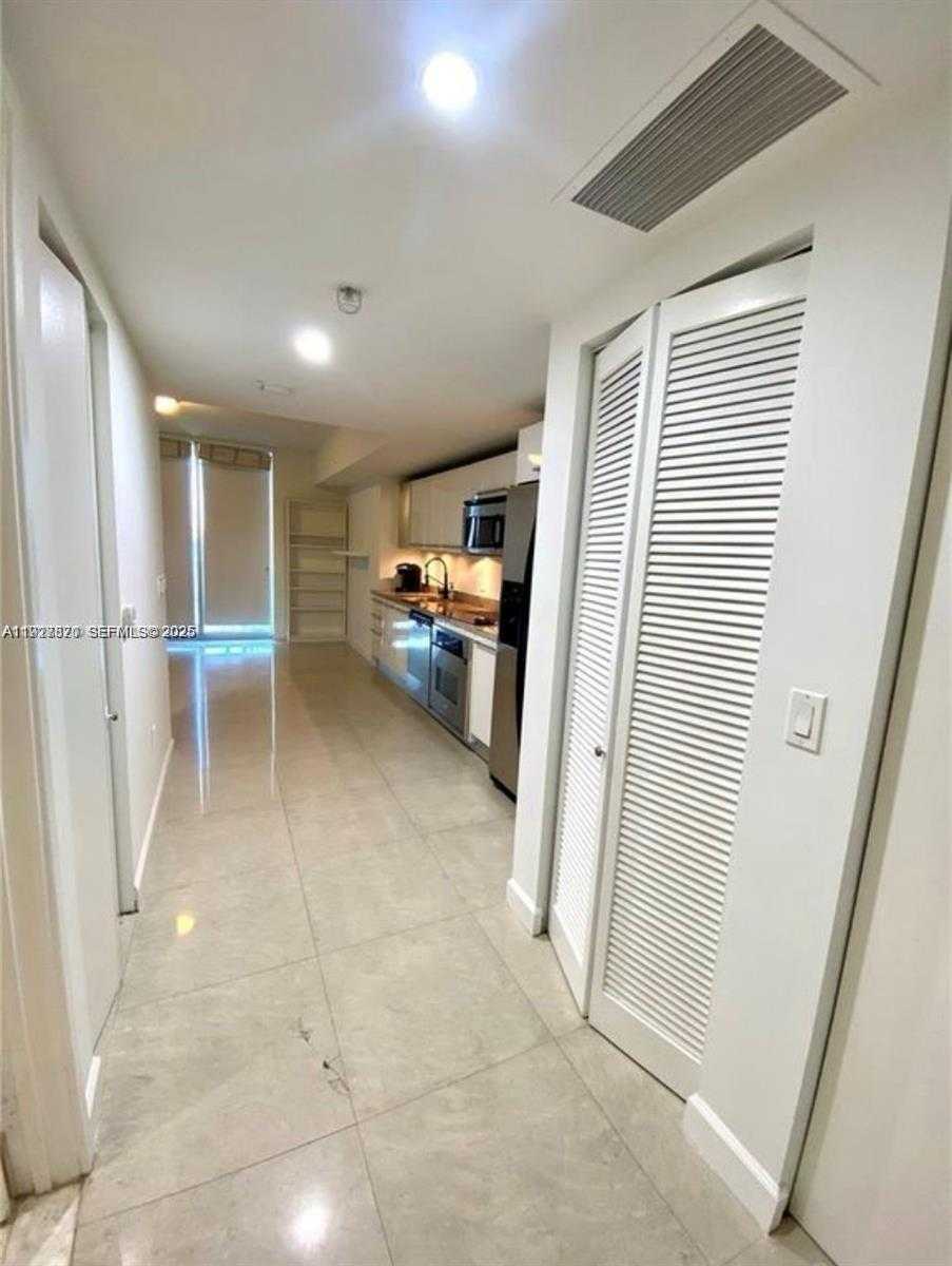 Small Image of 185 SOUTH WEST 7TH ST #1406, Miami Number 6