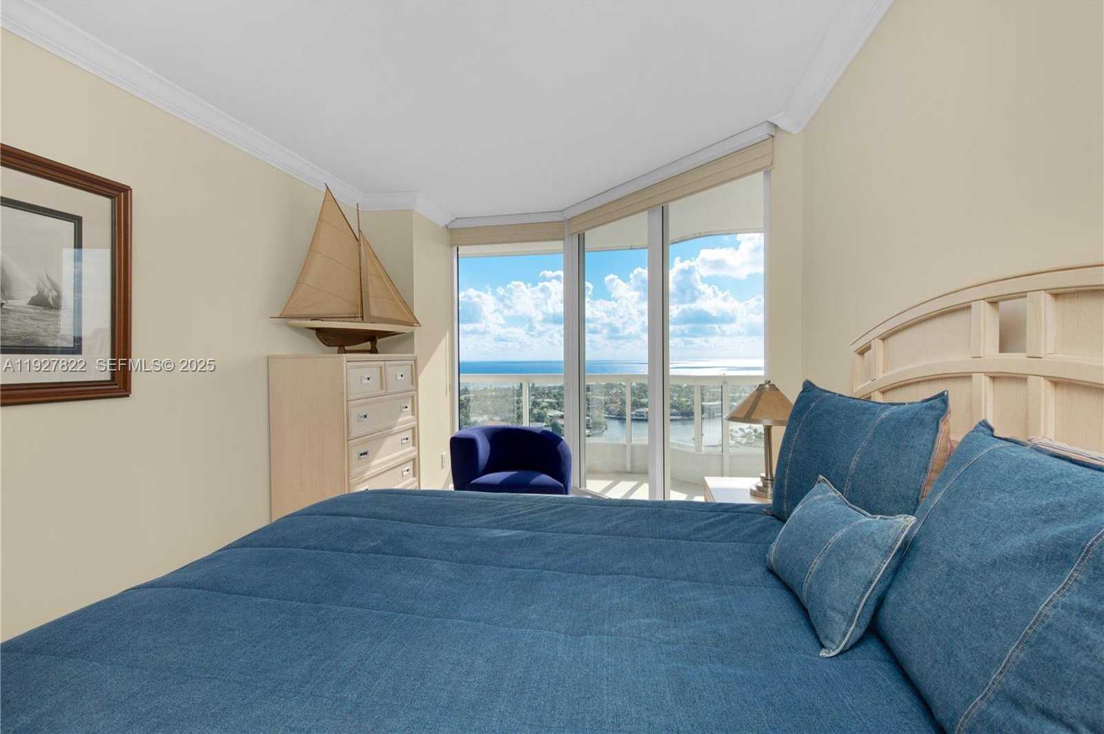 Small Image of 21055 YACHT CLUB DR #2310, Aventura Number 15