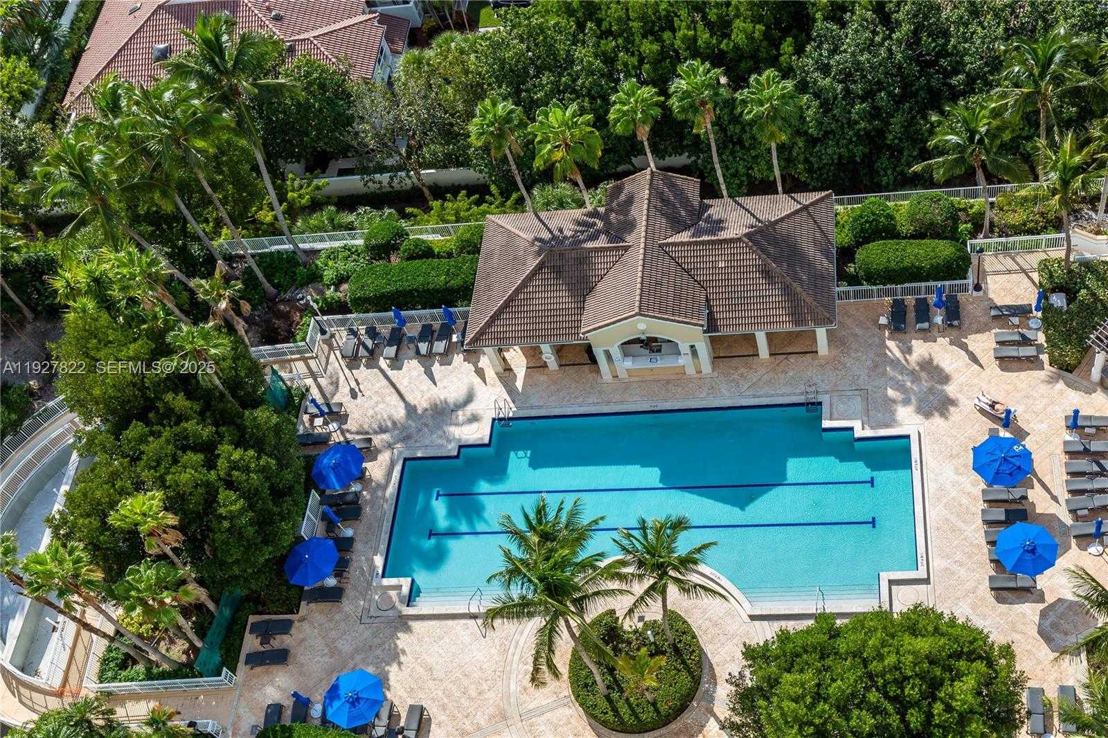 Small Image of 21055 YACHT CLUB DR #2310, Aventura Number 24