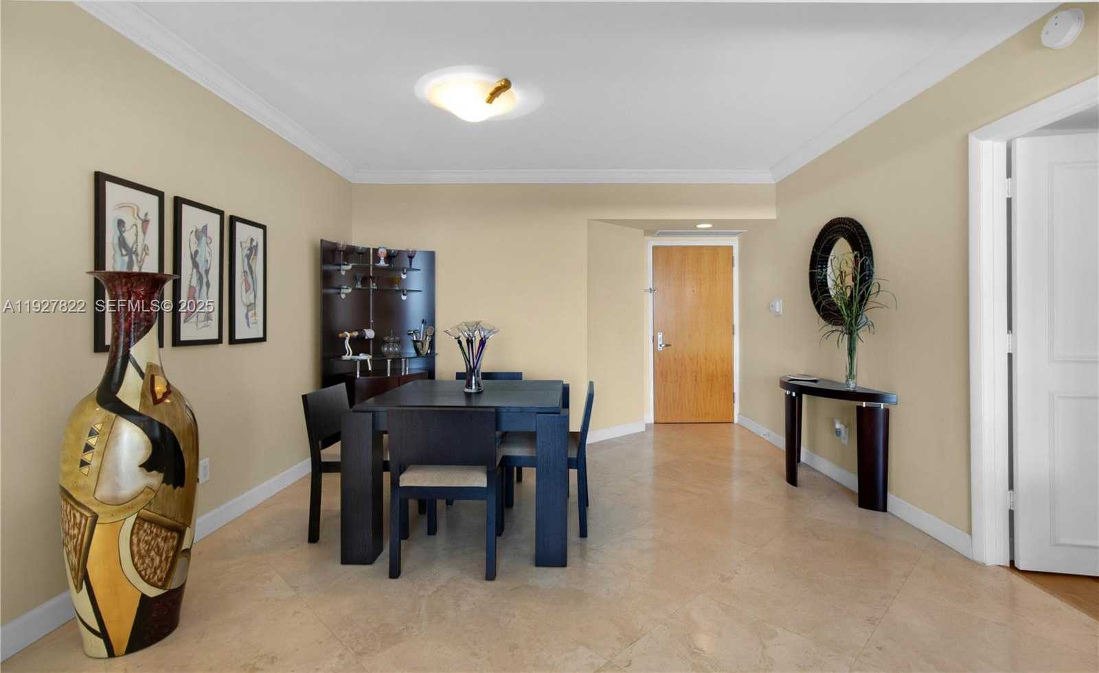 Small Image of 21055 YACHT CLUB DR #2310, Aventura Number 5