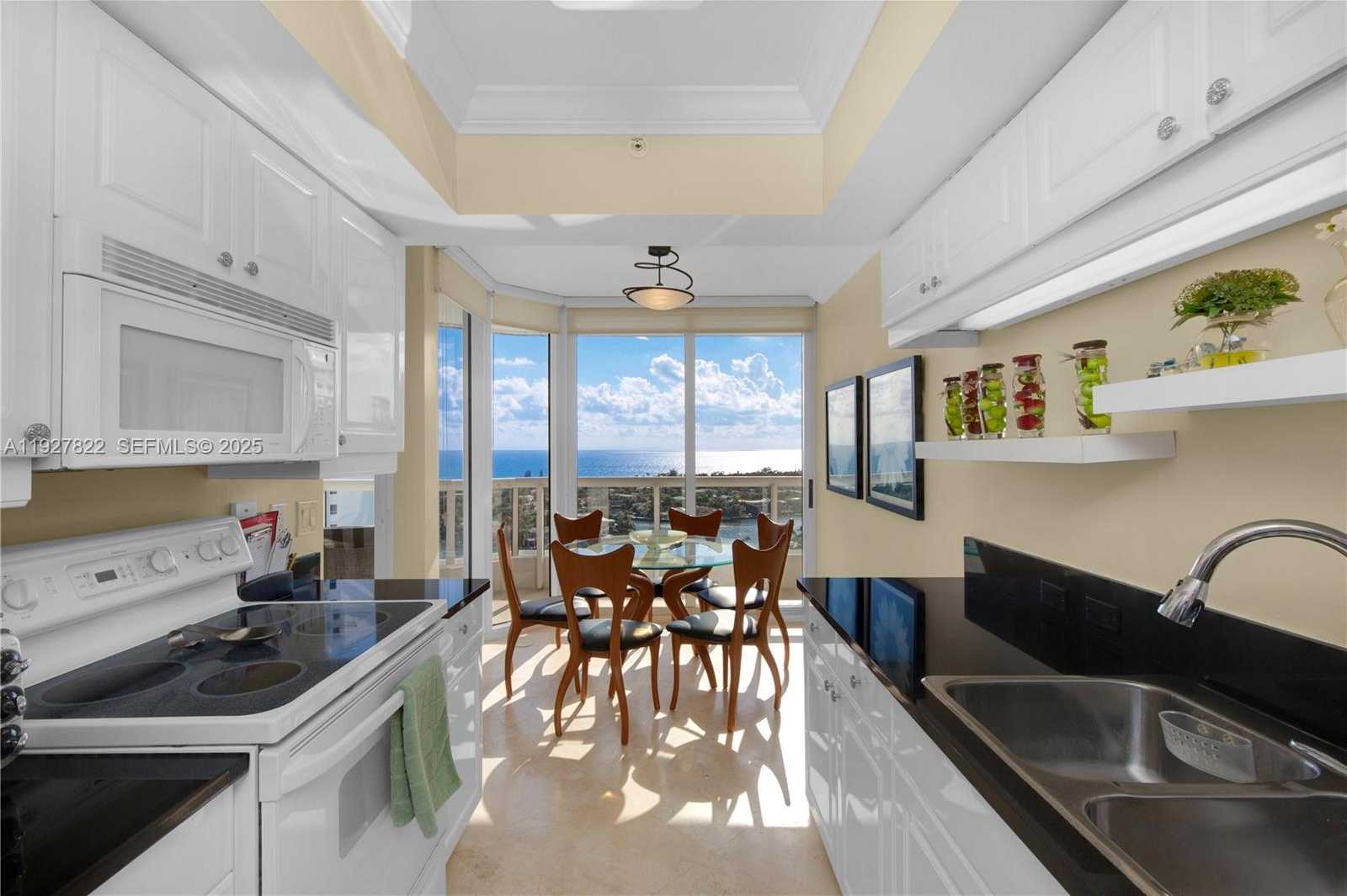 Small Image of 21055 YACHT CLUB DR #2310, Aventura Number 7