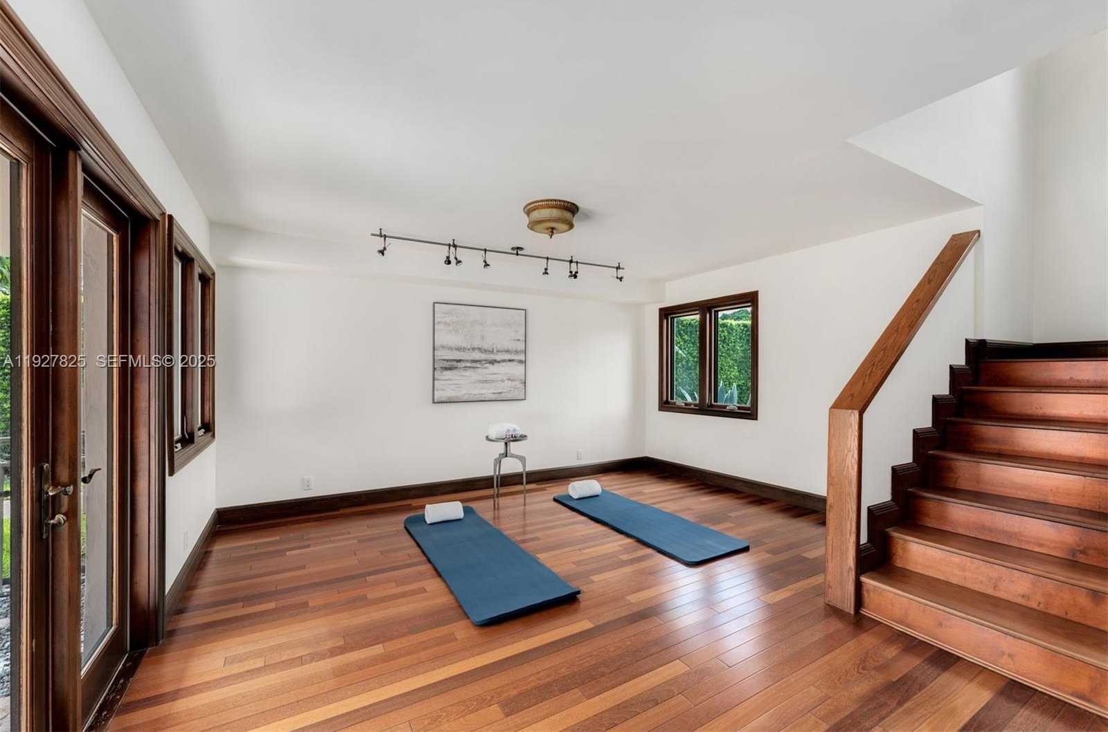 Small Image of 3310 GRANADA BLVD, Coral Gables Number 14