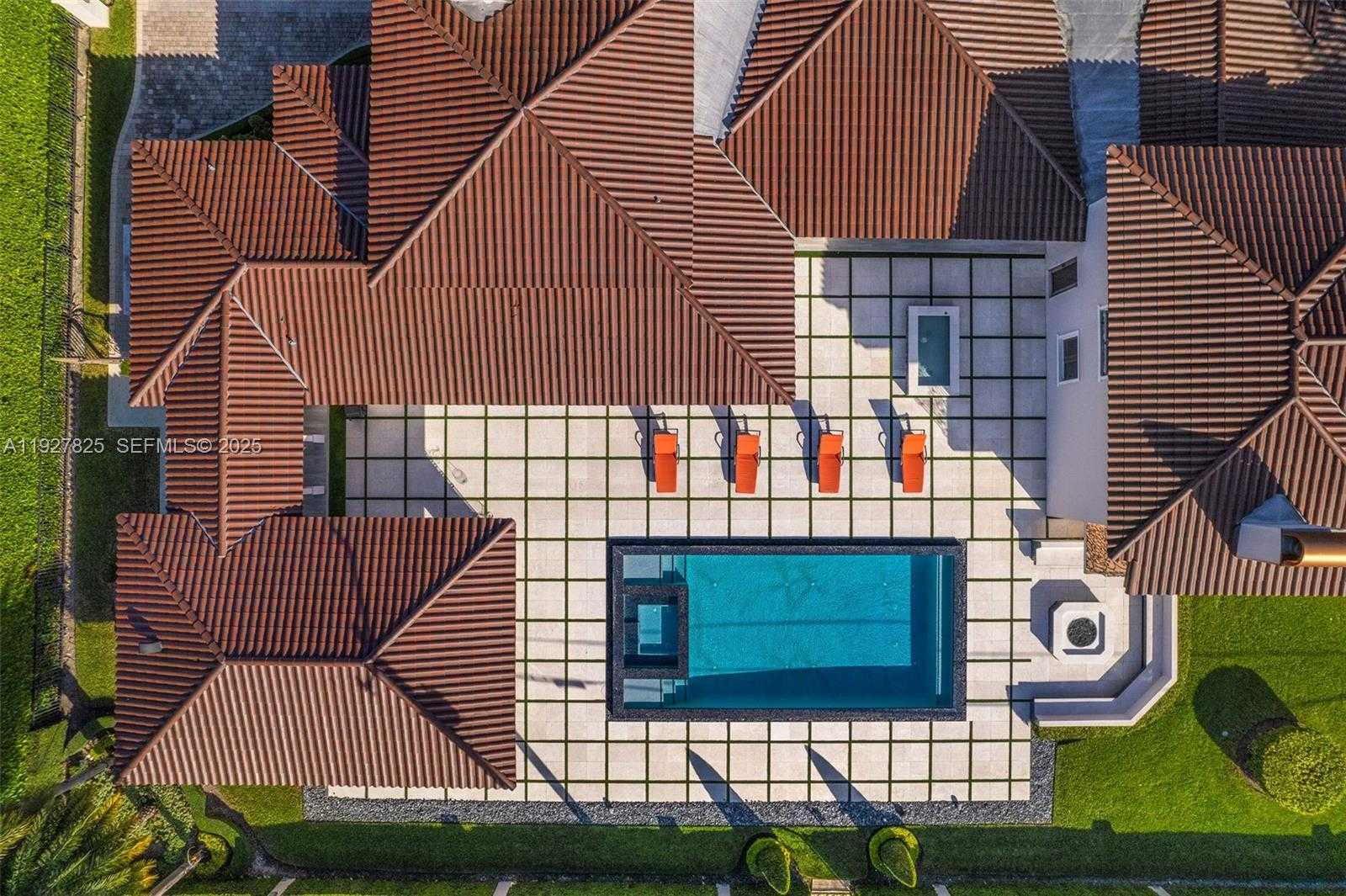 Small Image of 3310 GRANADA BLVD, Coral Gables Number 2