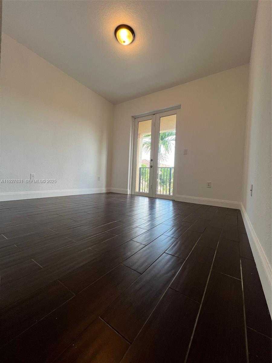 Small Image of 12724 SOUTH WEST 133RD ST, Miami Number 15