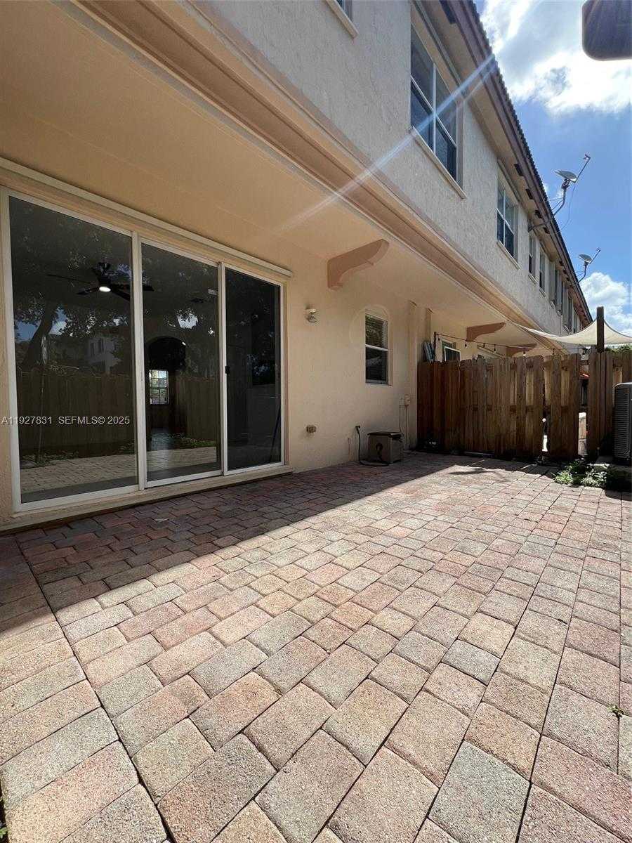 Small Image of 12724 SOUTH WEST 133RD ST, Miami Number 21