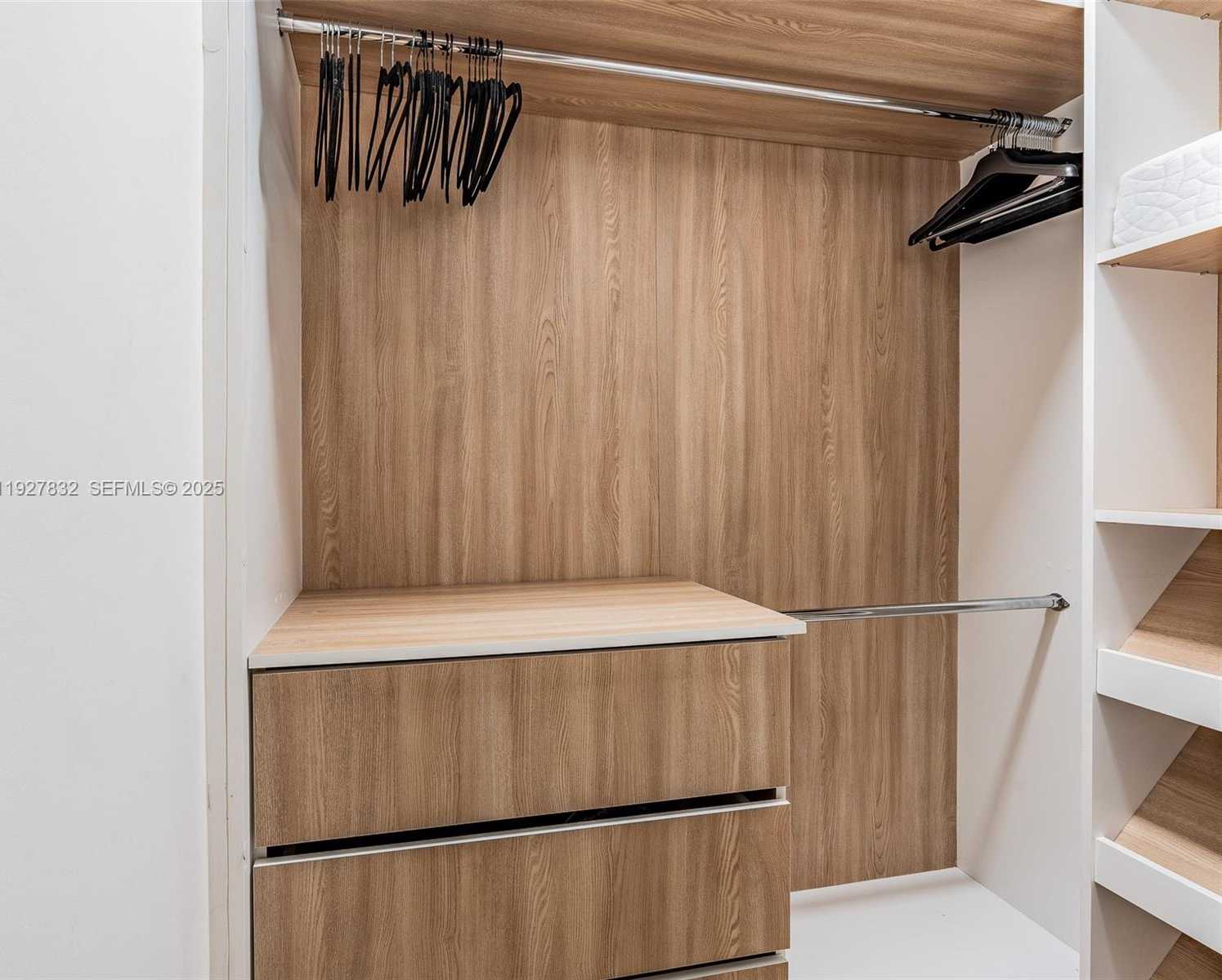 Small Image of 2301 COLLINS AVE #719, Miami Beach Number 13