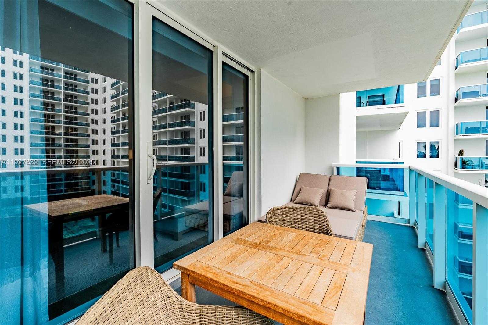 Small Image of 2301 COLLINS AVE #719, Miami Beach Number 15