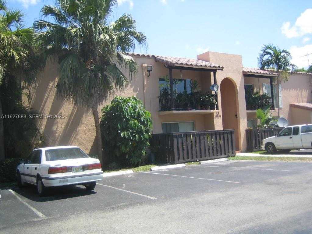 Small Image of 10744 NORTH KENDALL DR #M-16, Miami Number 15