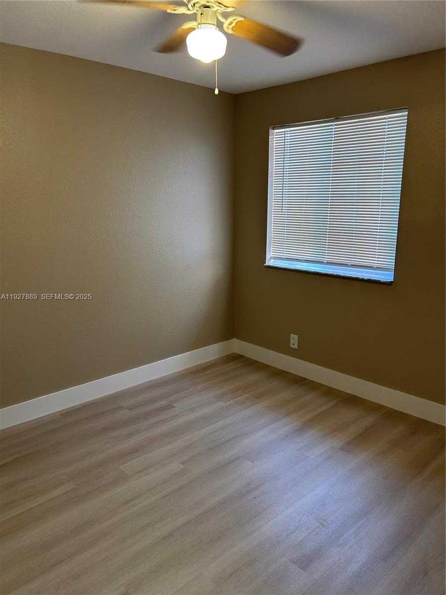 Small Image of 3940 NORTH WEST 92ND AVE #3940, Sunrise Number 12