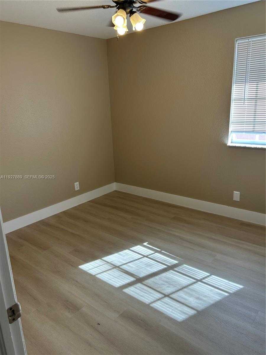 Small Image of 3940 NORTH WEST 92ND AVE #3940, Sunrise Number 14