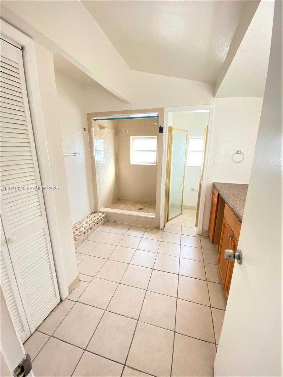 Small Image of 1020 NORTH WEST 33RD AVE #1, Miami Number 13
