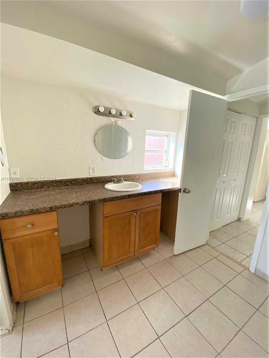 Small Image of 1020 NORTH WEST 33RD AVE #1, Miami Number 15