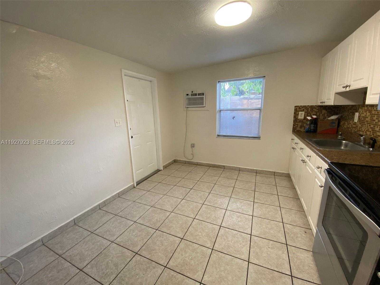 Small Image of 1020 NORTH WEST 33RD AVE #1, Miami Number 4