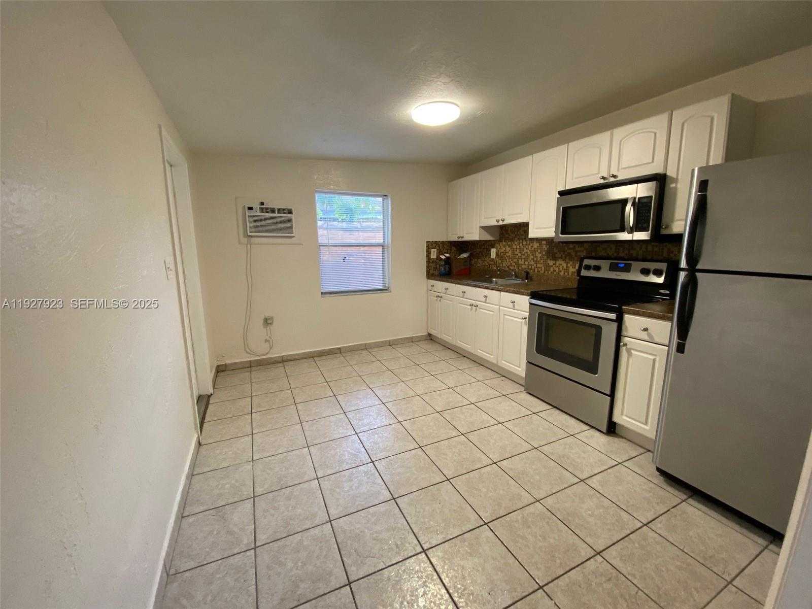 Small Image of 1020 NORTH WEST 33RD AVE #1, Miami Number 6