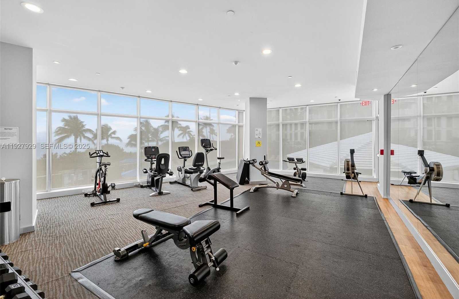 Small Image of 600 GRAPETREE DR #8FS, Key Biscayne Number 37