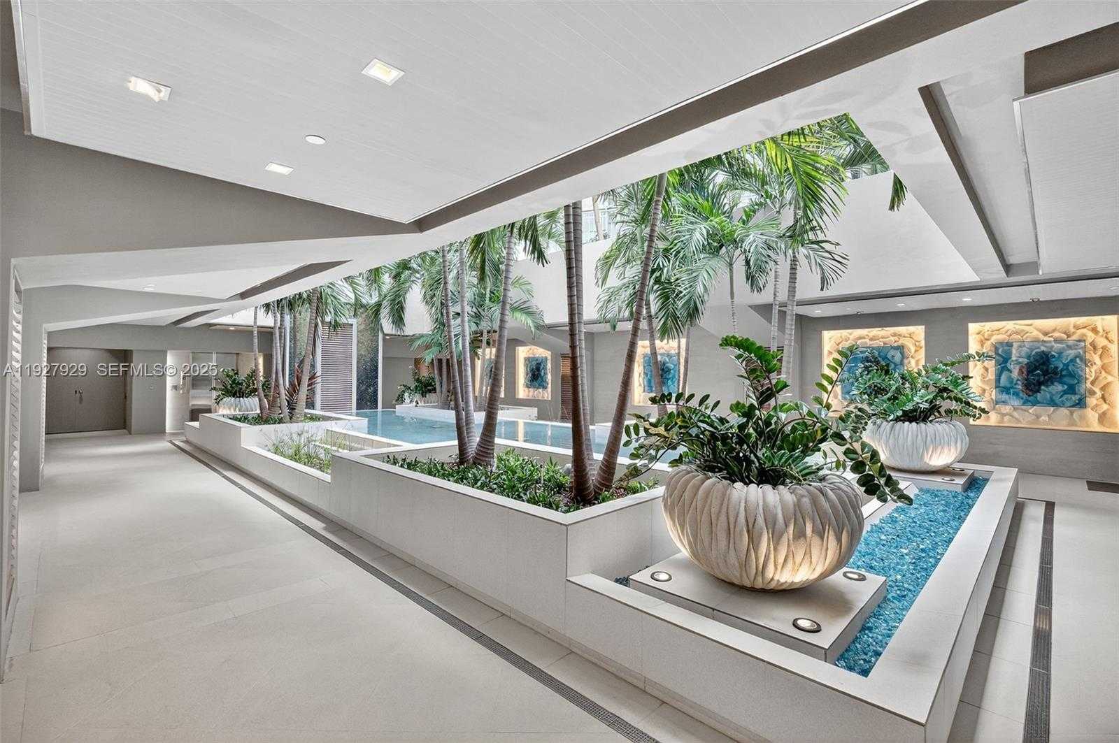 Small Image of 600 GRAPETREE DR #8FS, Key Biscayne Number 4