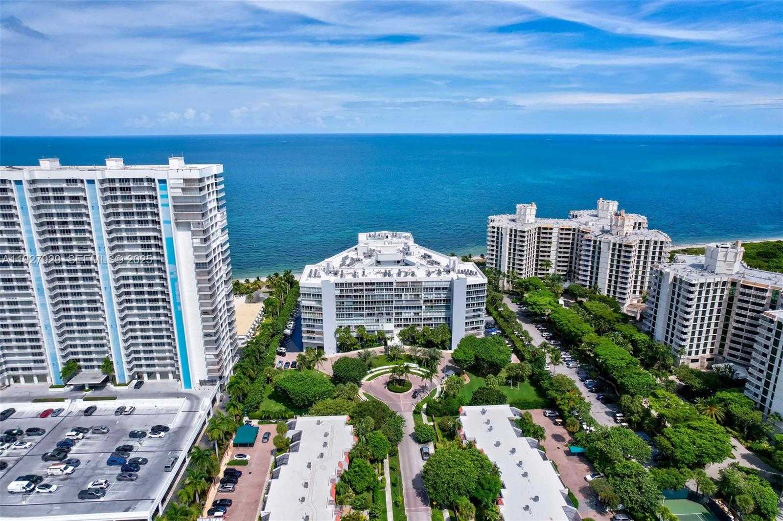 Small Image of 600 GRAPETREE DR #8FS, Key Biscayne Number 49