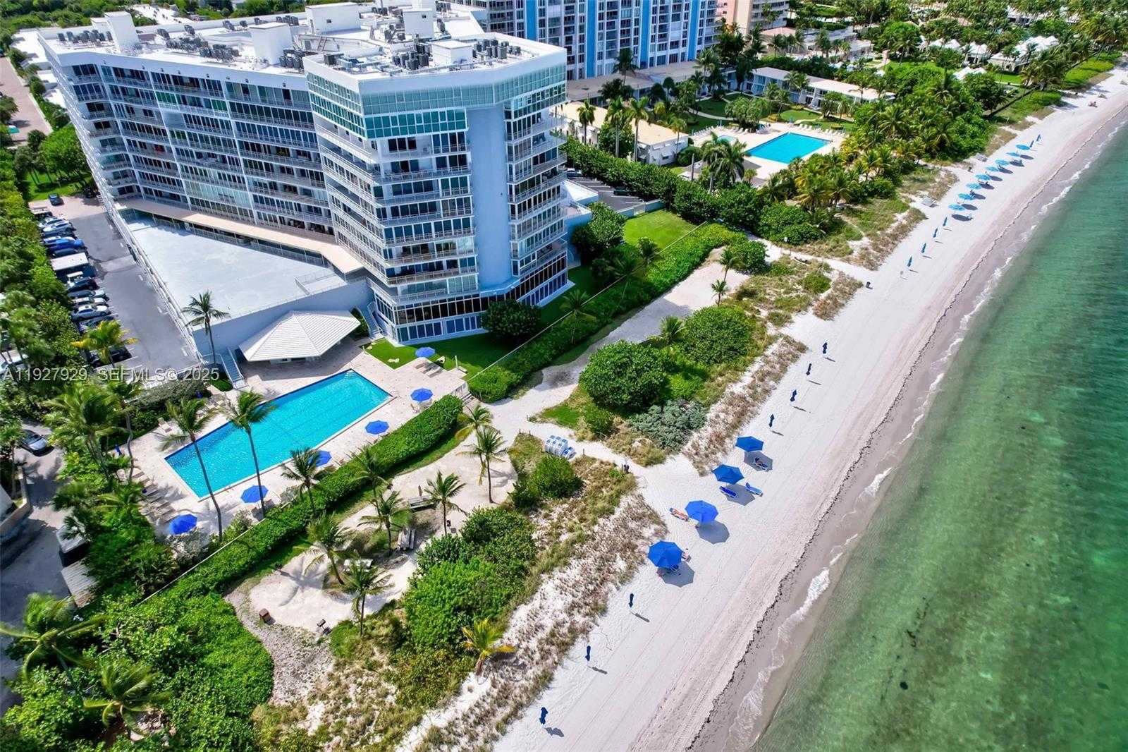 Small Image of 600 GRAPETREE DR #8FS, Key Biscayne Number 51