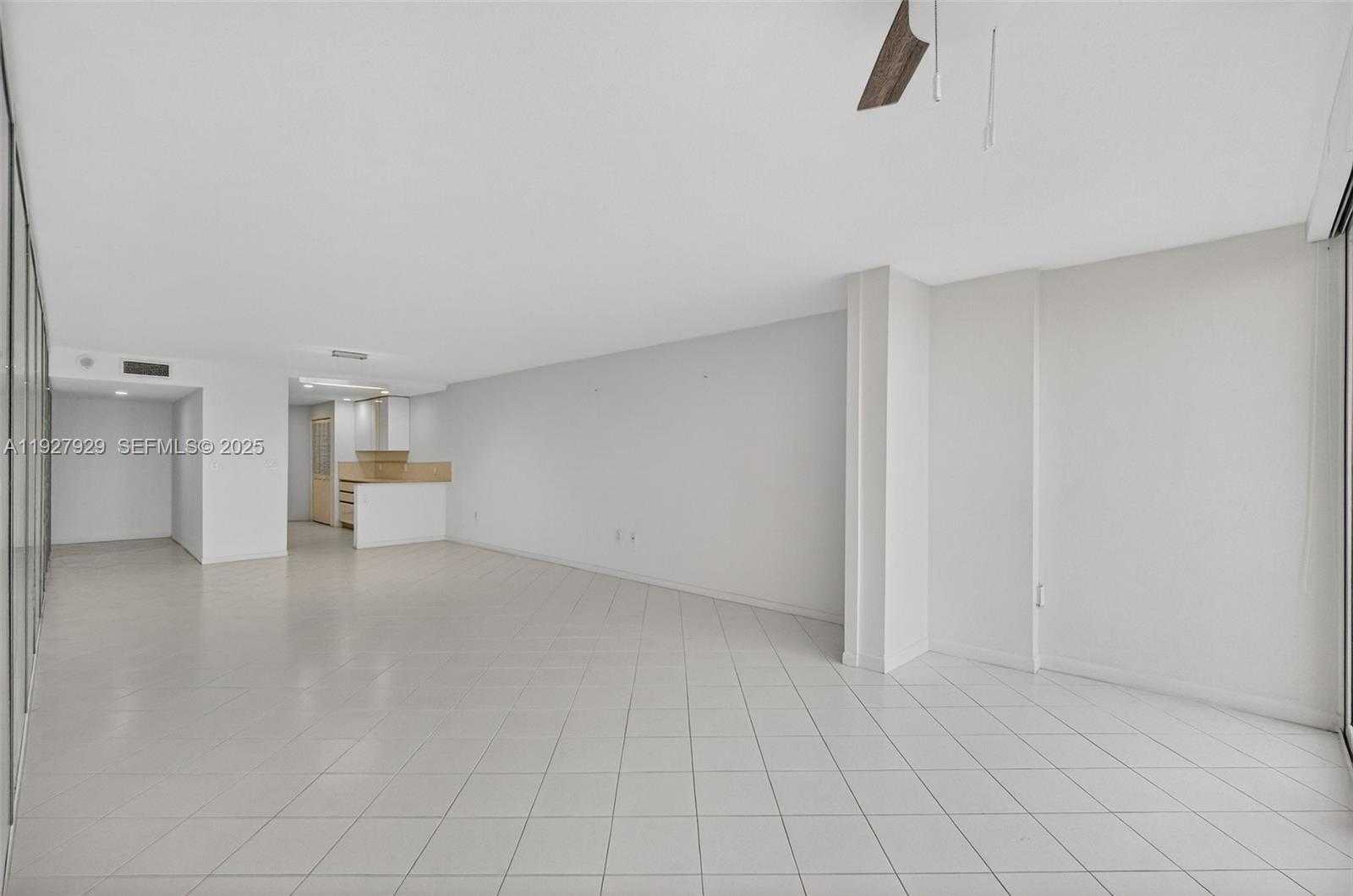 Small Image of 600 GRAPETREE DR #8FS, Key Biscayne Number 8