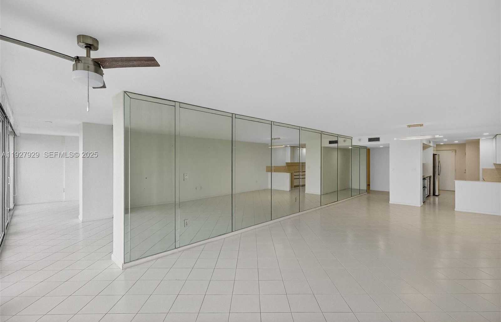 Small Image of 600 GRAPETREE DR #8FS, Key Biscayne Number 9