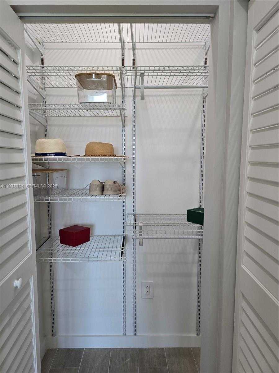 Small Image of 1600 SOUTH WEST 1ST AVE #809, Miami Number 7