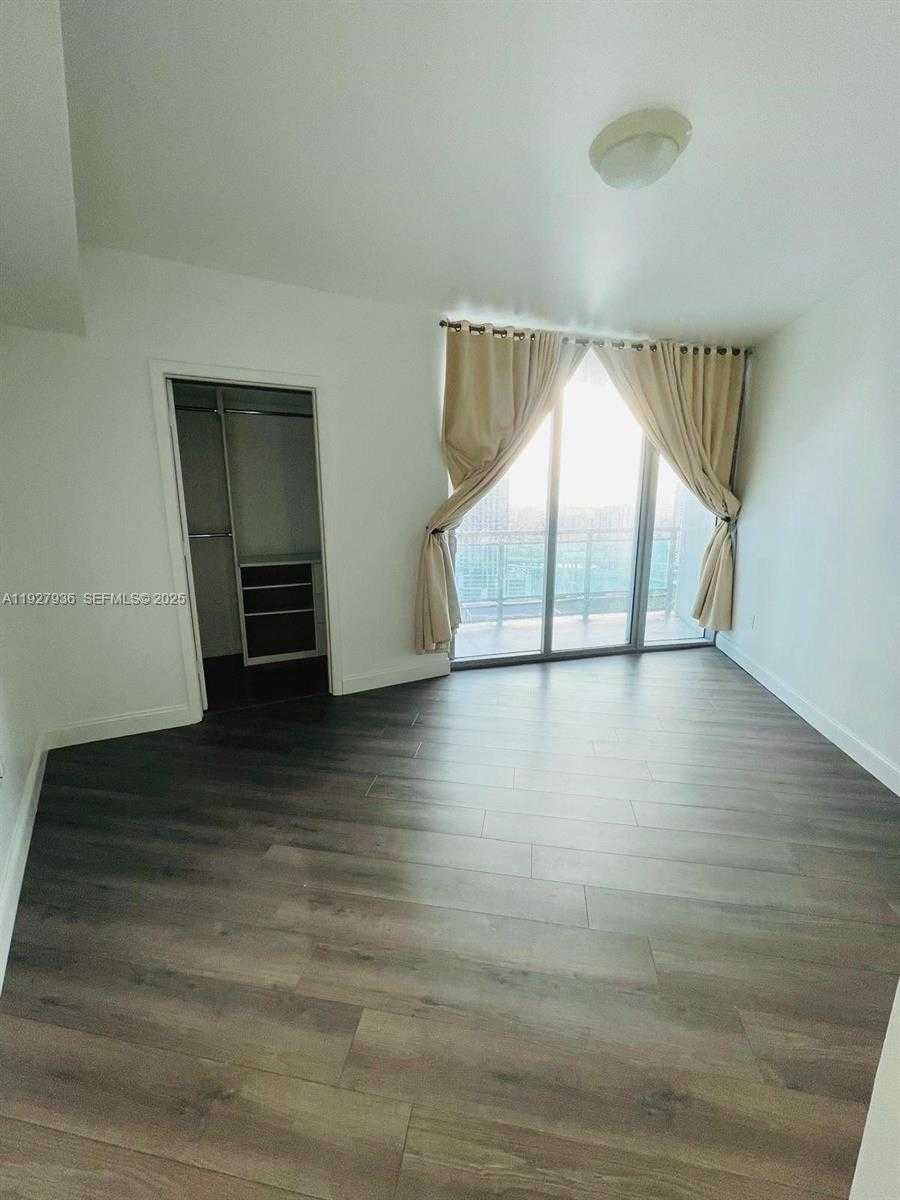 Small Image of 350 SOUTH MIAMI AVE #2814, Miami Number 10