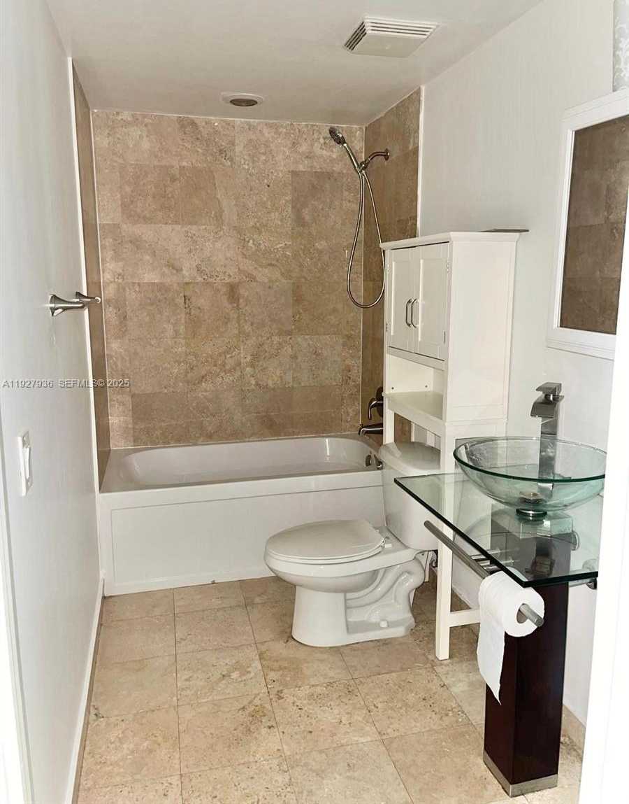 Small Image of 350 SOUTH MIAMI AVE #2814, Miami Number 11