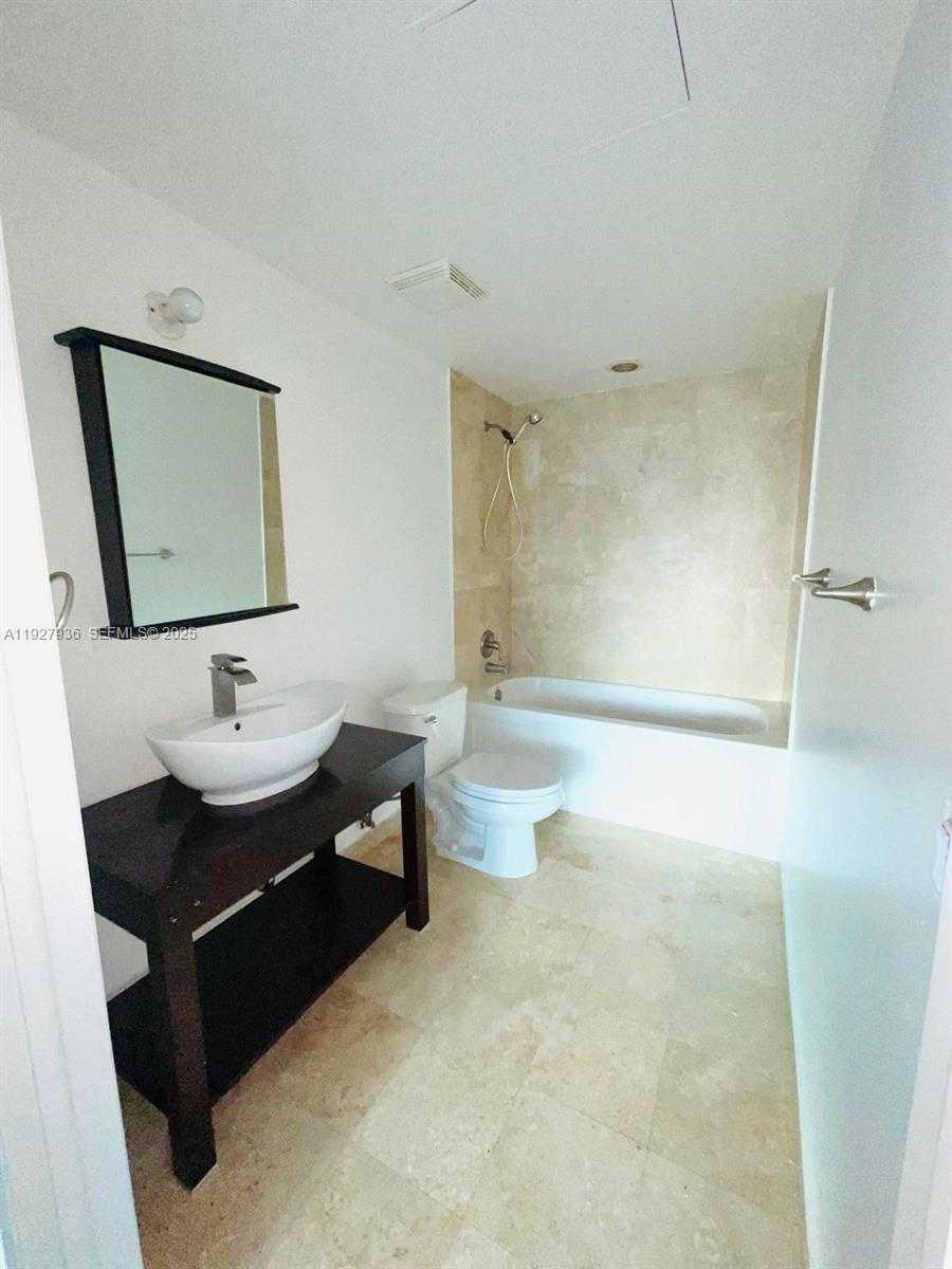 Small Image of 350 SOUTH MIAMI AVE #2814, Miami Number 12