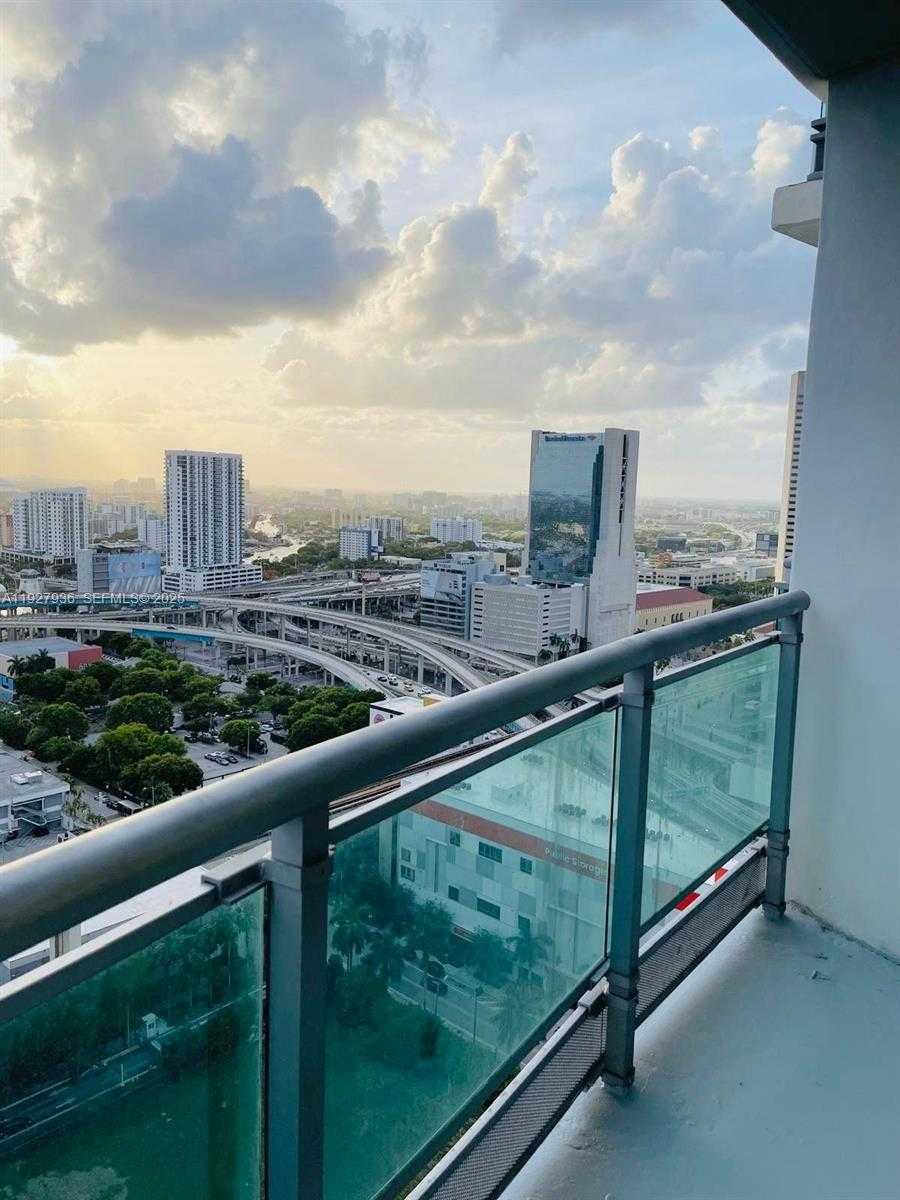 Small Image of 350 SOUTH MIAMI AVE #2814, Miami Number 16