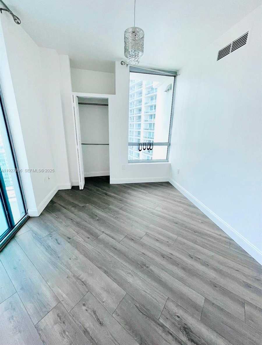 Small Image of 350 SOUTH MIAMI AVE #2814, Miami Number 9
