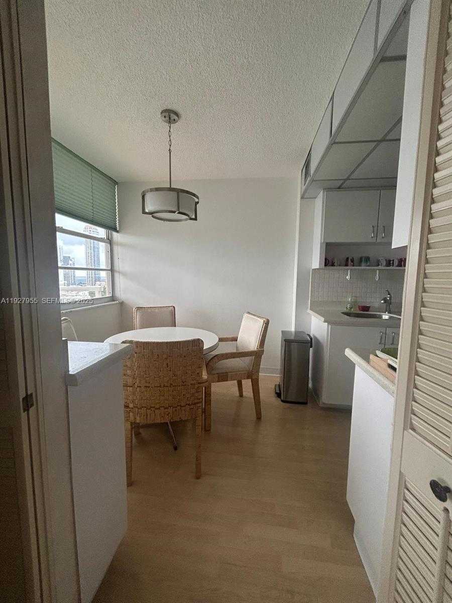 Small Image of 251 174TH ST #1820, Sunny Isles Beach Number 2