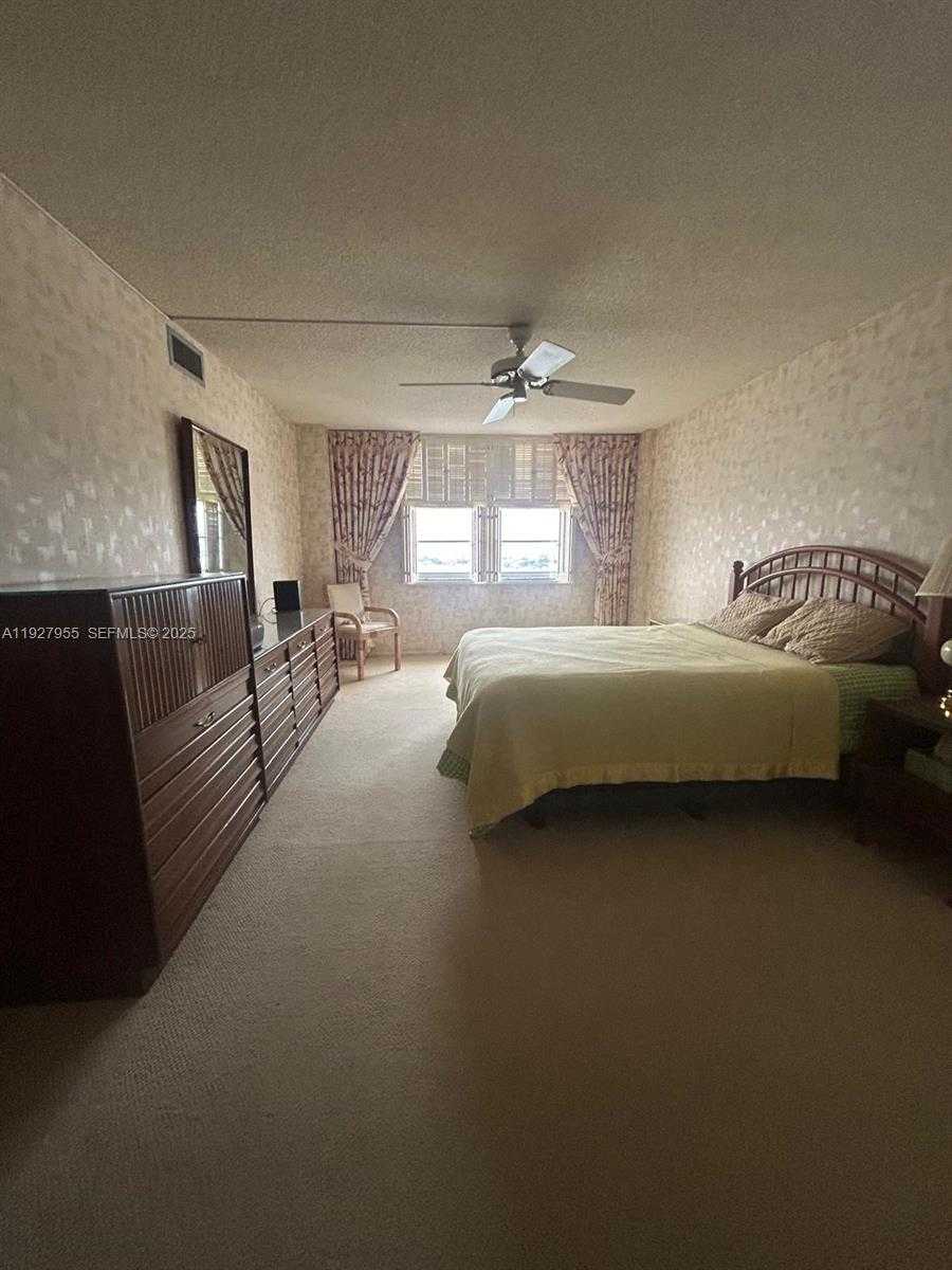 Small Image of 251 174TH ST #1820, Sunny Isles Beach Number 5