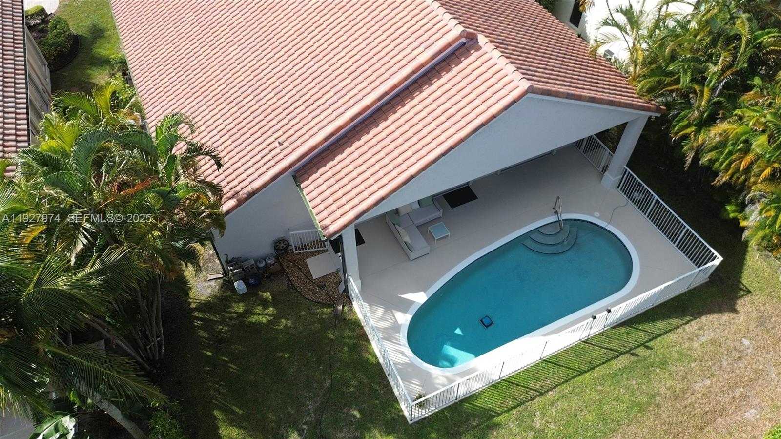 Small Image of 19754 DINNER KEY DR, Boca Raton Number 33