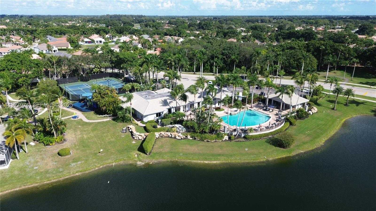 Small Image of 19754 DINNER KEY DR, Boca Raton Number 48