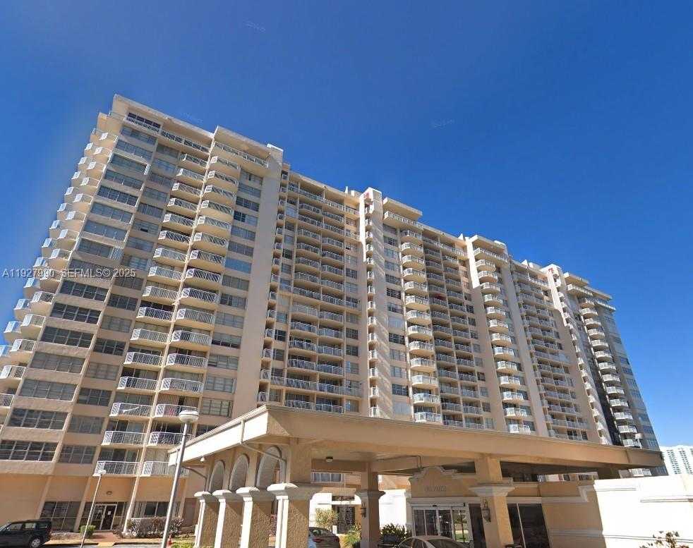 Small Image of 18051 BISCAYNE BLVD #1505, Aventura Number 1
