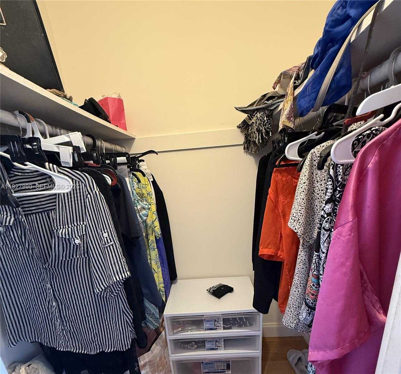 Small Image of 18051 BISCAYNE BLVD #1505, Aventura Number 12