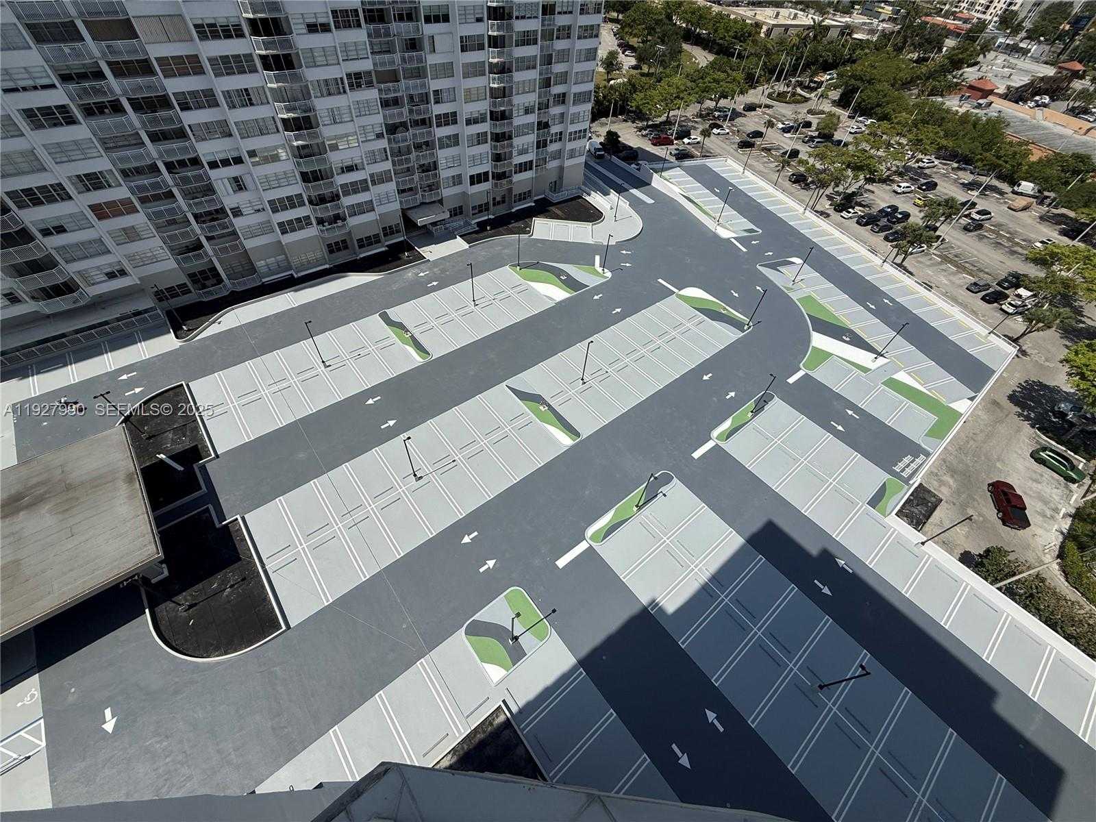 Small Image of 18051 BISCAYNE BLVD #1505, Aventura Number 21