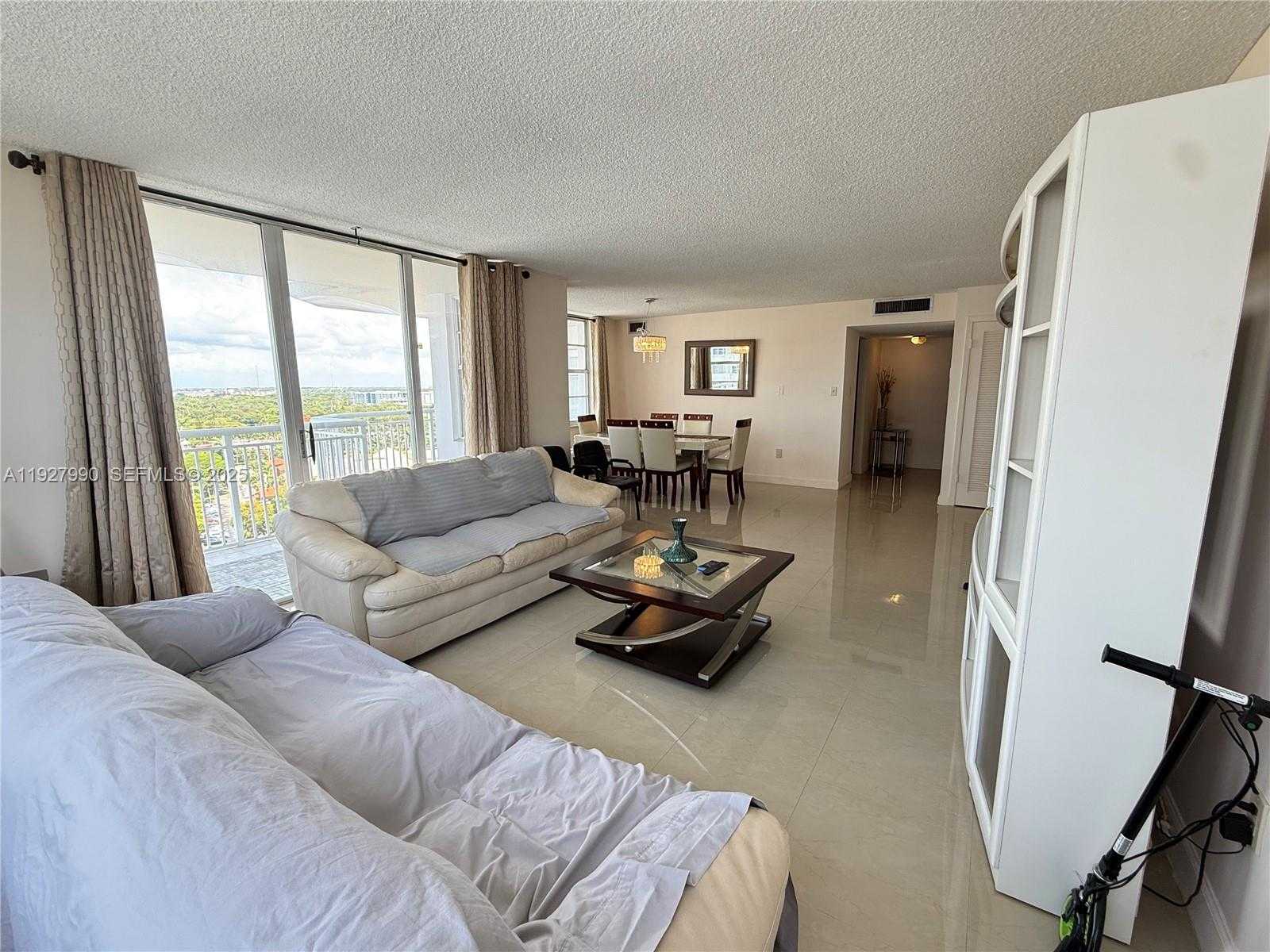 Small Image of 18051 BISCAYNE BLVD #1505, Aventura Number 4