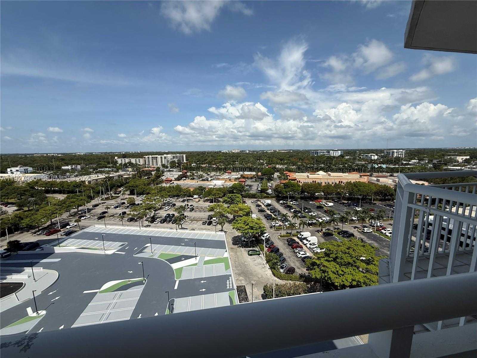 Small Image of 18051 BISCAYNE BLVD #1505, Aventura Number 6