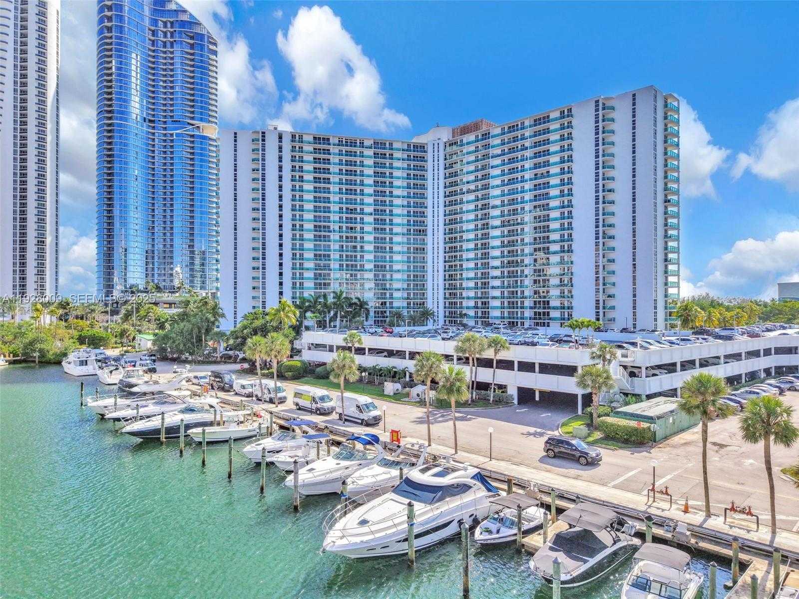 Small Image of 100 BAYVIEW DR #606, Sunny Isles Beach Number 58