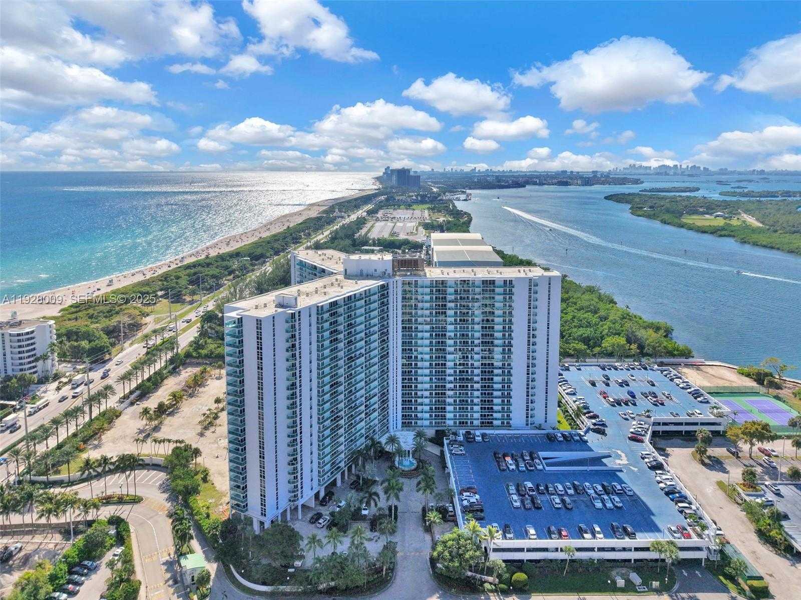 Small Image of 100 BAYVIEW DR #606, Sunny Isles Beach Number 70