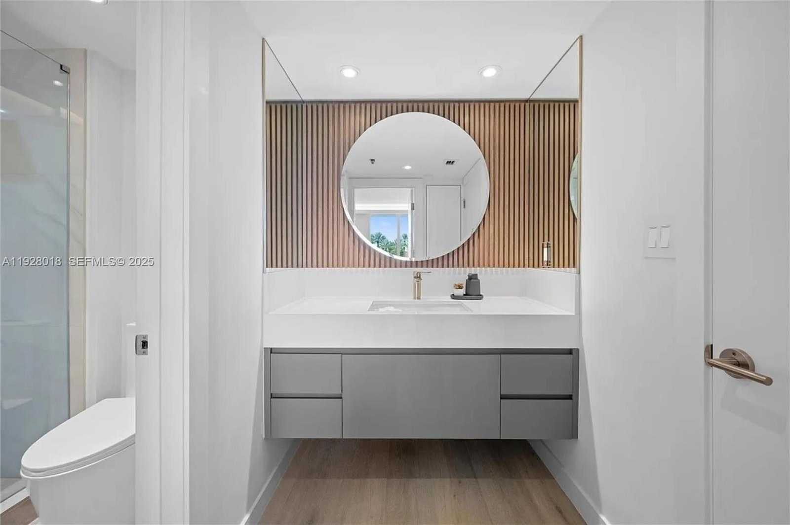 Small Image of 20505 EAST COUNTRY CLUB DR #231, Aventura Number 20