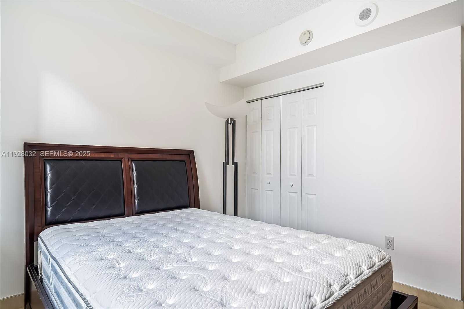 Small Image of 17150 NORTH BAY RD #2618, Sunny Isles Beach Number 22