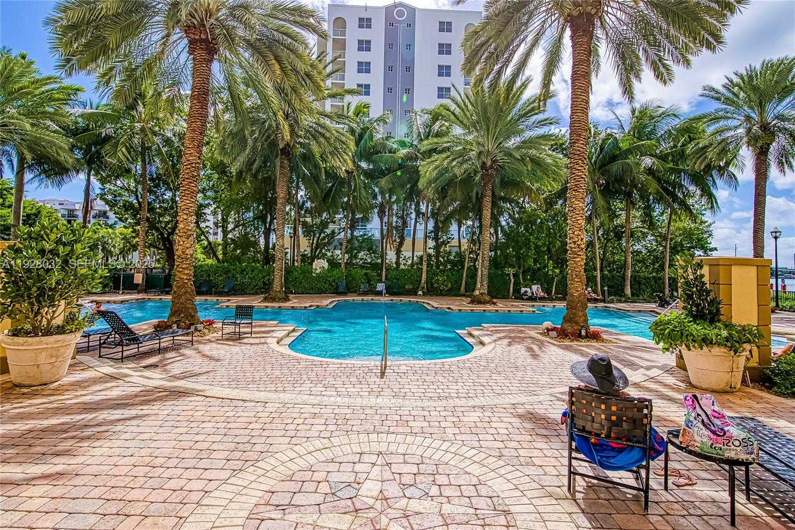 Small Image of 17150 NORTH BAY RD #2618, Sunny Isles Beach Number 39
